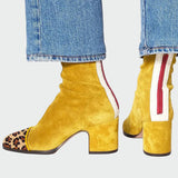 Čevlji z srednjim peto z športnimi detajli