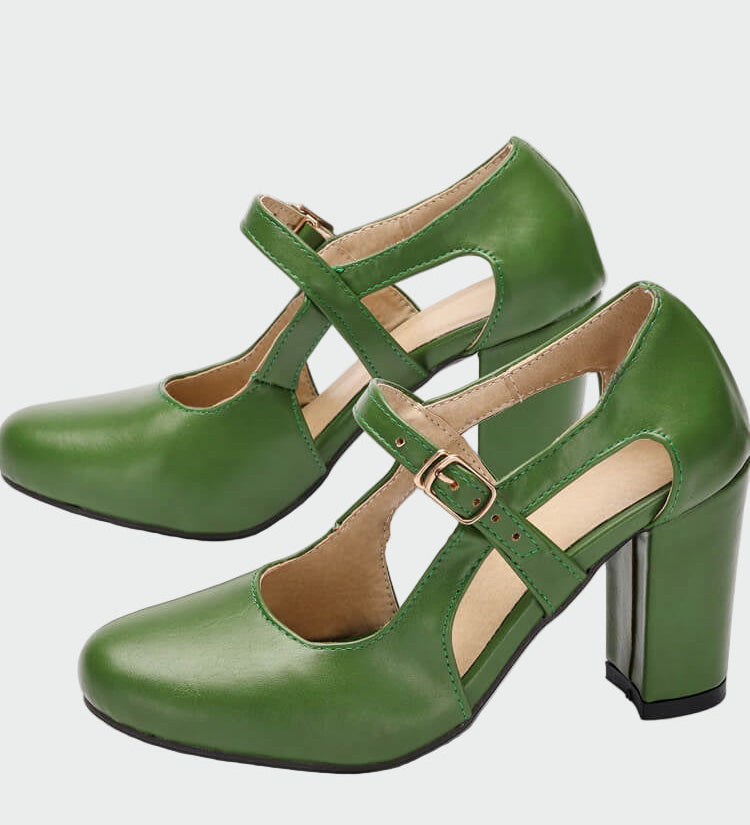 Čevlji z udobnim peto in T-oblikovanim trakcem