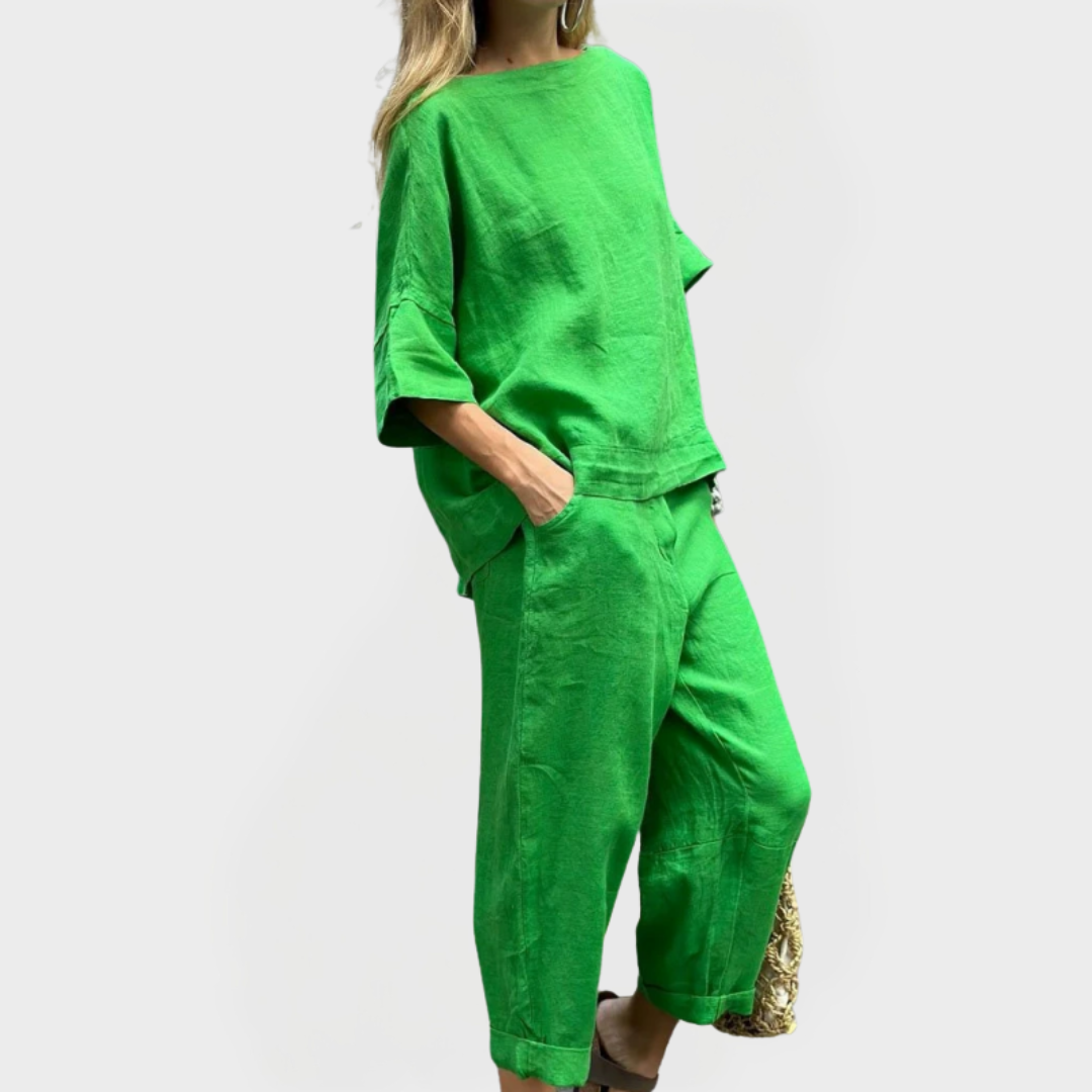 Set obleka z naravnimi vzorci