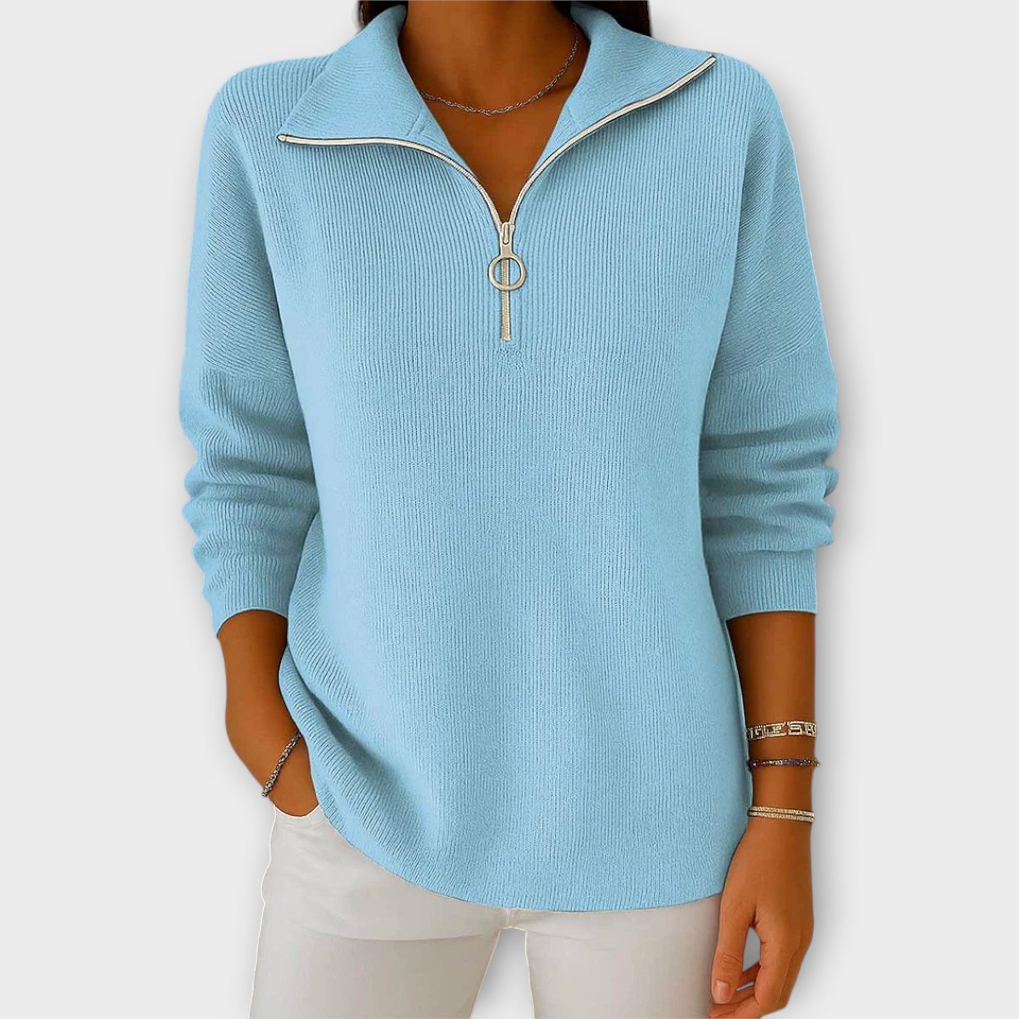 Pleteni Pulover z Zadrgo in Elegantnim Ovratnikom