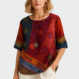 Mehka majica z umetniškim vzorcem