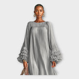 Zračno dolgo obleko z elegantnimi detajli