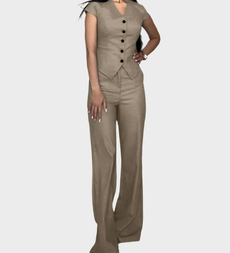 Komplet z V-izrezom in Hlačami