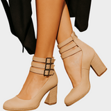 Čevlji z več trakovi in širokim peto