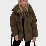 Maja - Kratka puffer jakna z pasom