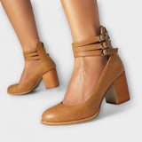 Čevlji s trakcem okrog gležnja